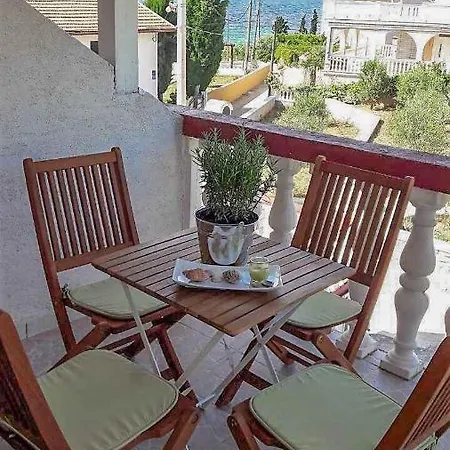 Apartment Pergola.2 * Kukljica